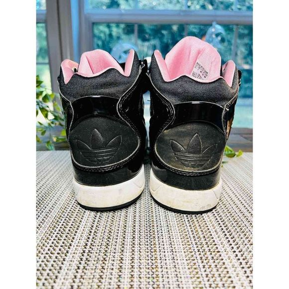 š©µSOLD𩵠ADIDAS World FamousĀ Womens Sizeā8.5 Black & Pink High Tops - Picture 3 of 9